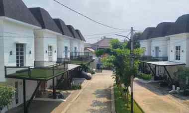 Miliki Hunian Impian dengan Desain Klasik Modern di Lokasi Super Strat