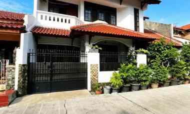 dijual rumah jatiwaringin