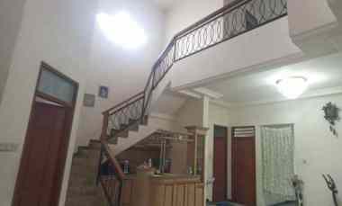 dijual rumah jemursari