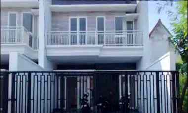 dijual rumah jemursari selatan