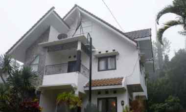 dijual rumah jl abdul gani atas