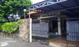 Rumah Asri Dgn Halaman yang Luas di Lenteng Agung Jakarta Selatan