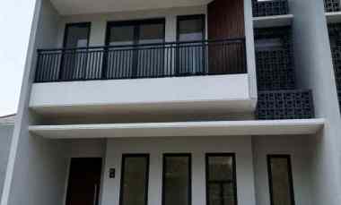 dijual rumah jl alternatif sentul