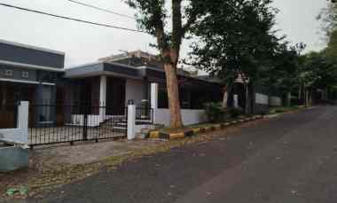 dijual rumah jl awiligar