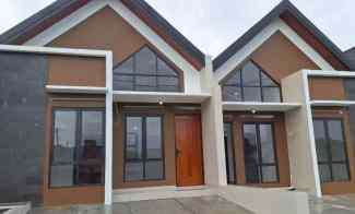 dijual rumah jl babakan pocis