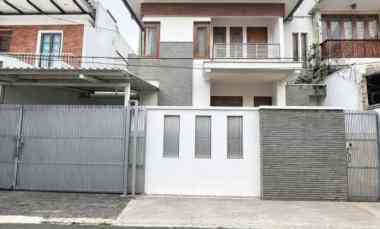 dijual rumah jl benda kebayoran baru