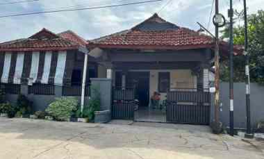 dijual rumah jl bromo blok q no 14 rt