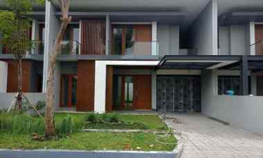 dijual rumah jl buah batu