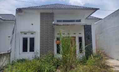 dijual rumah jl bunga inem