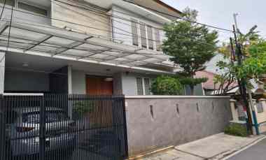 dijual rumah jl cempaka putih tengah