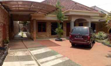Dijual Cepat Rumah Cocok U Kantor atau Klinik di Malang