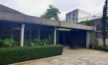 Rumah Klasik Cisitu Dago dekat ITB Kota Bandung