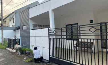 Rumah 1,5 Lantai Siap Huni dalam Komplek Cinere dekat ke Living Plaza