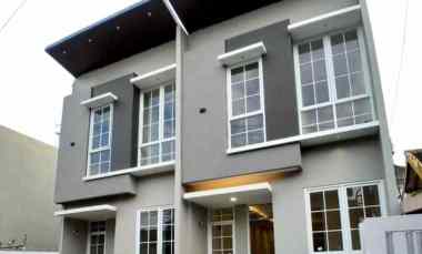 dijual rumah jl cisaranten arcamanik