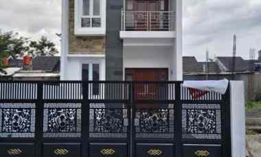 dijual rumah jl cisaranten kulon