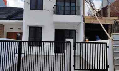 dijual rumah jl cisaranten kulon bandung