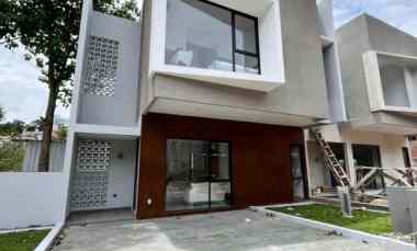 dijual rumah jl cisitu dago kota bandung