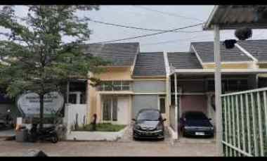 Rumah Cantik di jl Curug Sawangan Depok dekat ke Jaksel ke jl Raya