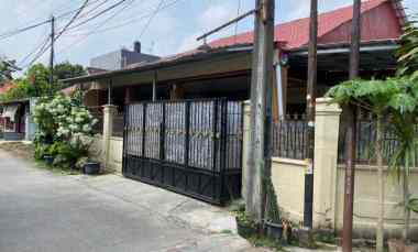 dijual rumah jl dakota perum tni au