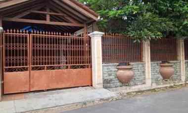 dijual rumah jl dermaga klender kec
