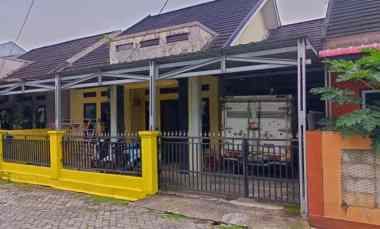 dijual rumah jl flamboyan 1 delima tampan