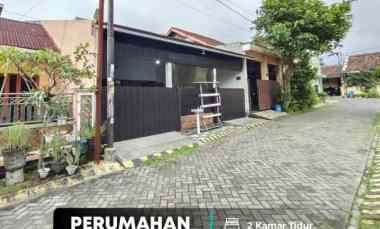 dijual rumah jl gito gati