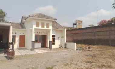 gambar dijual rumah jl godean