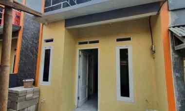 dijual rumah jl h cari
