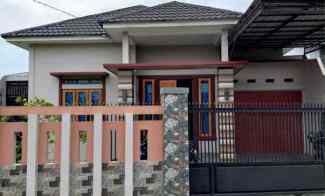 Rumah Siap Huni dan Nyaman di jl.hanggar Kota Pekanbaru