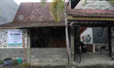 dijual rumah jl ikan paus no 10 rt1 rw1