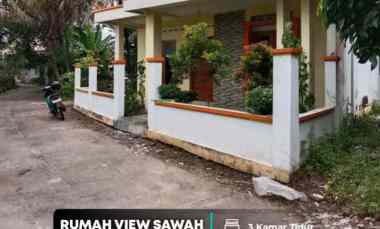 dijual rumah jl imogiri barat