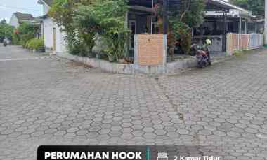 dijual rumah jl imogiri timur