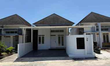 dijual rumah jl inpres