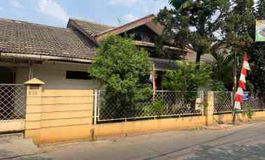 dijual rumah jl irian jaya