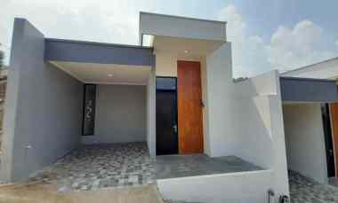 dijual rumah jl islamic center atas