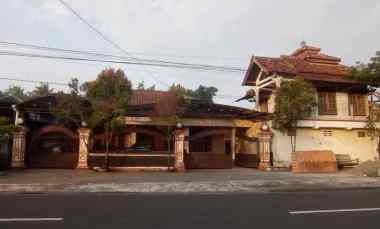 dijual rumah jl jadi kedungrejo