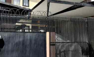 dijual rumah jl jalaprang