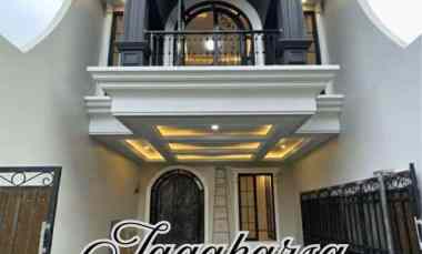 Dijual Rumah American American Classic dekat Tol Brigif