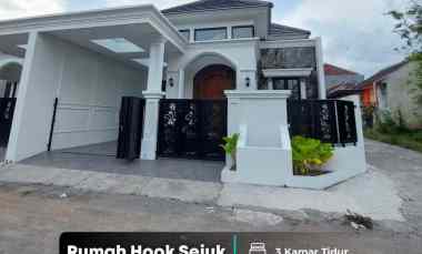 dijual rumah jl kaliurang km 12