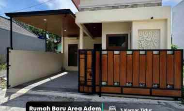 dijual rumah jl kaliurang km 12