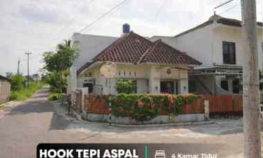 Rumah Hook Luas Tepi Aspal di jl. Kaliurang km 12 1,2 km Jakal