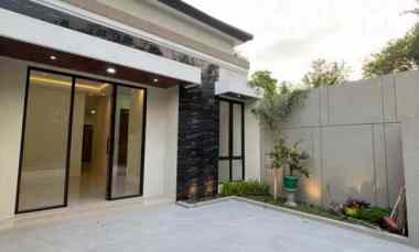 dijual rumah jl kaliurang km 13 ngaglik