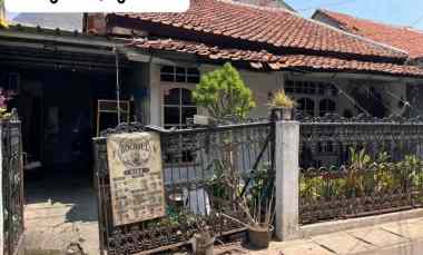 dijual rumah jl karet kemiri muka