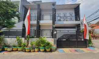 Dijual Cepat Rumah 2 lantai Murah di jl. Kartini IX, Sawah Besar
