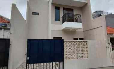 dijual rumah jl kayu putih rawamangun