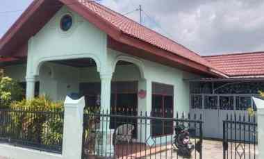 dijual rumah jl kelapa sawit