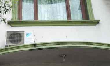 dijual rumah jl kemanggisan raya rt 2