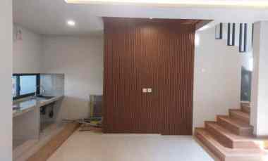 dijual rumah jl kembar regol