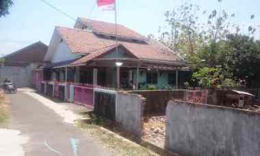dijual rumah jl kijatira no 115 rt 017