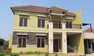Rumah Baru 2 Lantai dekat Pintu Tol Karawang Timur Siap Huni